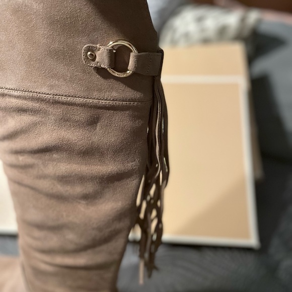 Michael Kors Rhea Flat Boots NWOT - Picture 10 of 11